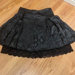 Double layer black skirt